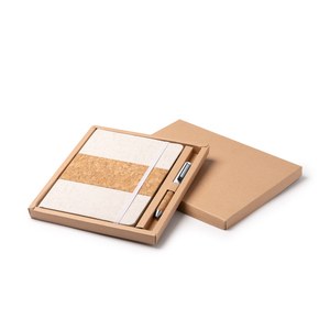 Stamina HW1323 - BERET A5 notebook and pen set presented in a kraft cardboard case